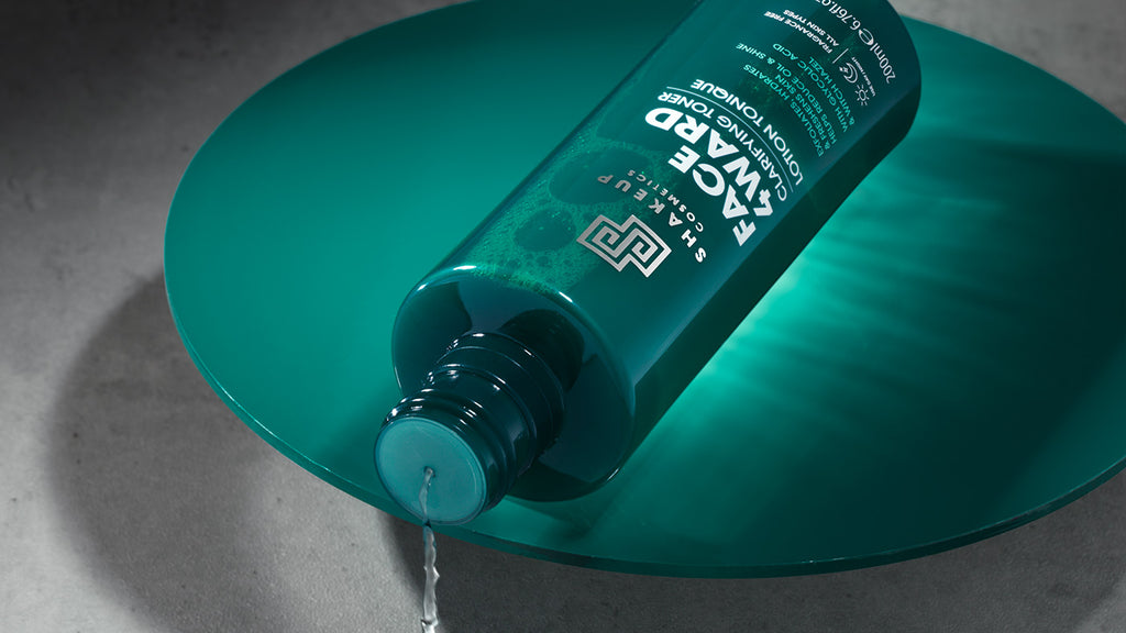 Here's Why Every Man Needs To Use Skin Toner