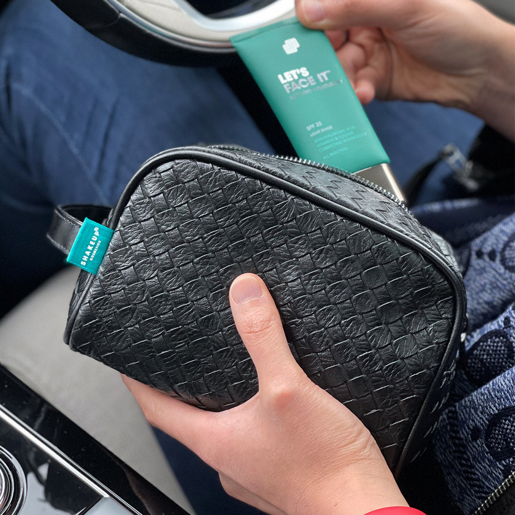 TOILETRY BAG
